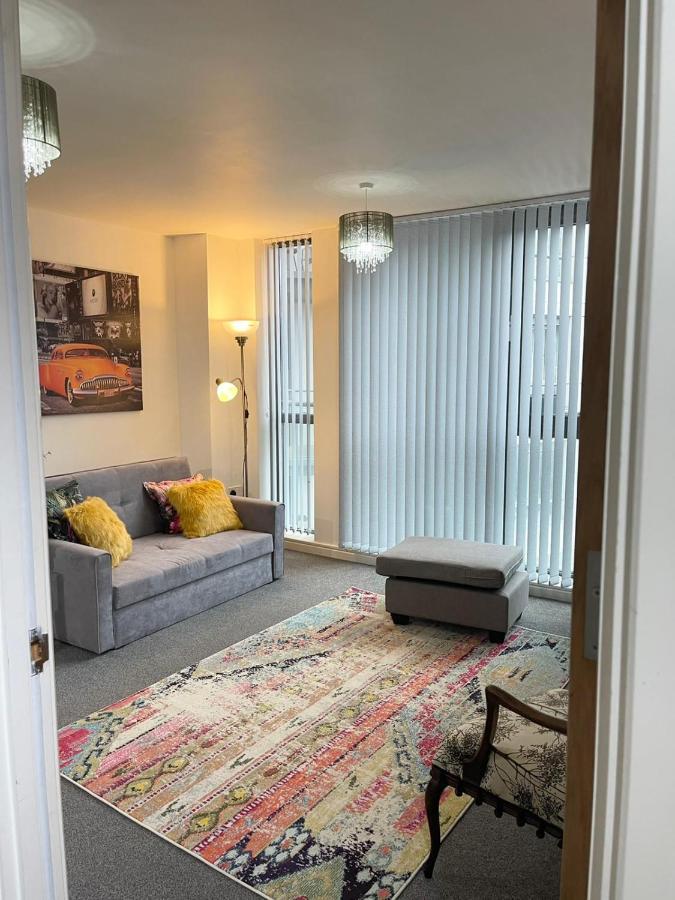 City Centre 1 Bed Apartment With Free On Site Parking With Cctv By Lets Relocations 伯明翰 外观 照片