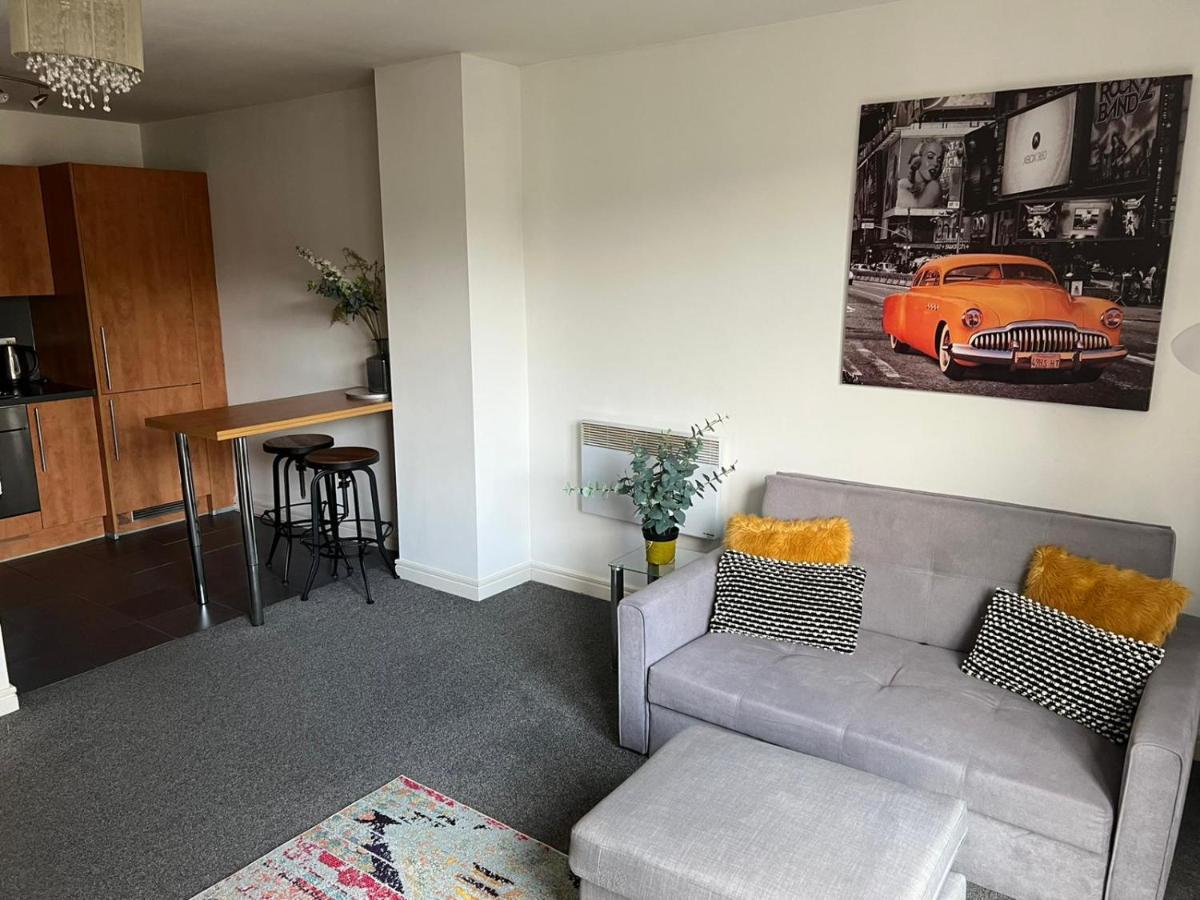 City Centre 1 Bed Apartment With Free On Site Parking With Cctv By Lets Relocations 伯明翰 外观 照片
